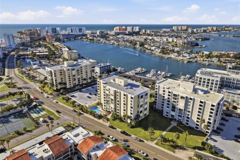 Copropriété à vendre à Clearwater, Floride: 2 chambres, 117.06 m2 № 2434794 - photo 4