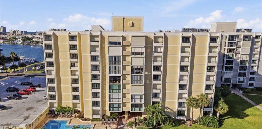 Condo à Clearwater, Floride, 2 chambres  № 2434794