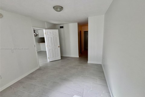 Copropriété à louer à Miami, Floride: 1 chambre № 2000096 - photo 15