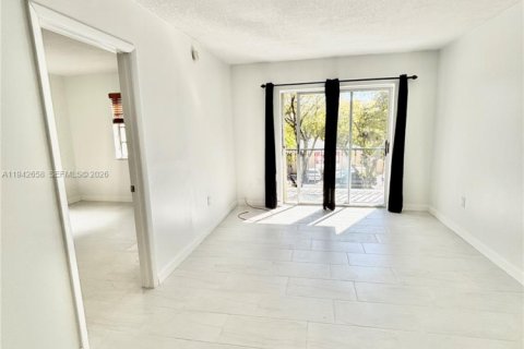 Copropriété à louer à Miami, Floride: 1 chambre № 2000096 - photo 6
