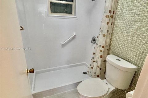 Copropriété à louer à Miami, Floride: 1 chambre № 2000096 - photo 22