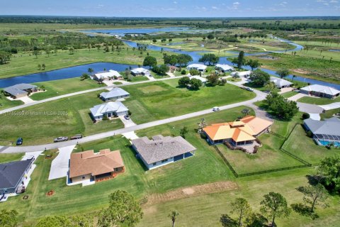 Casa en venta en Sebring, Florida, 3 dormitorios, 206.34 m2 № 2021493 - foto 29