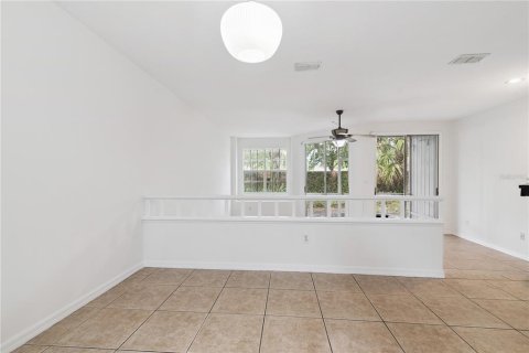Adosado en venta en Altamonte Springs, Florida, 3 dormitorios, 152.17 m2 № 2158041 - foto 4