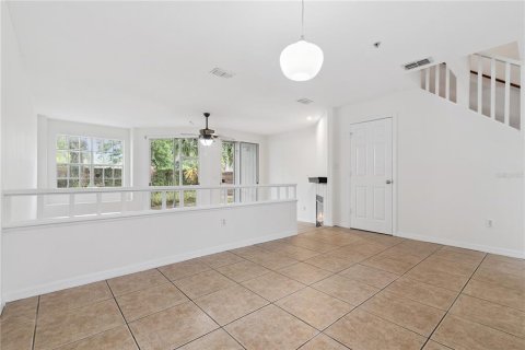 Adosado en venta en Altamonte Springs, Florida, 3 dormitorios, 152.17 m2 № 2158041 - foto 2