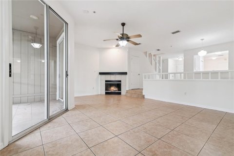 Adosado en venta en Altamonte Springs, Florida, 3 dormitorios, 152.17 m2 № 2158041 - foto 9