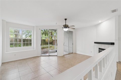 Adosado en venta en Altamonte Springs, Florida, 3 dormitorios, 152.17 m2 № 2158041 - foto 6