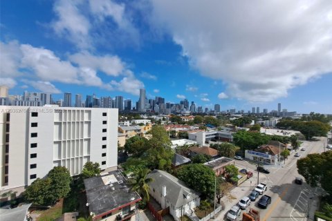 Apartamento en alquiler en Miami, Florida, 2 dormitorios № 2084891 - foto 11
