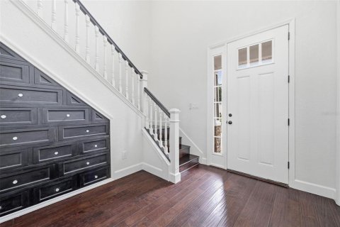 House in Tampa, Florida 4 bedrooms, 333.8 sq.m. № 2403671 - photo 5