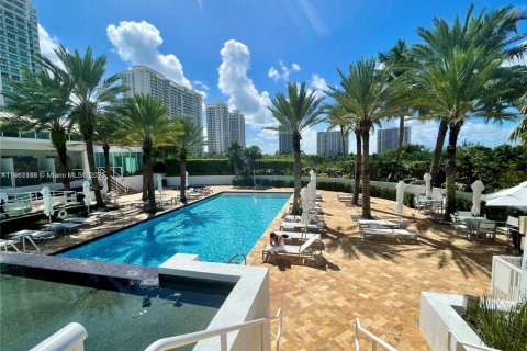 Condominio en venta en Aventura, Florida, 3 dormitorios, 285.49 m2 № 1892474 - foto 4