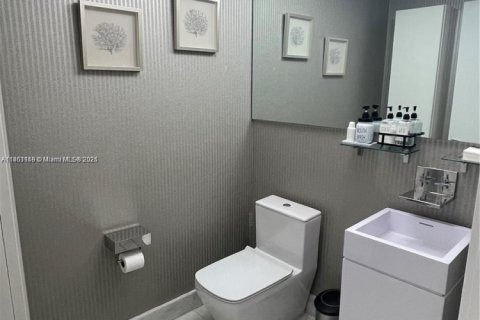 Condominio en venta en Aventura, Florida, 3 dormitorios, 285.49 m2 № 1892474 - foto 20