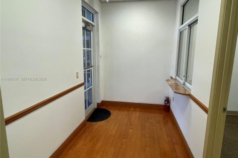 Immobilier commercial à vendre à Coral Springs, Floride № 2088767 - photo 6