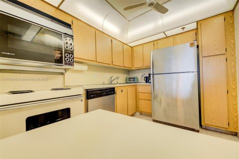 Condominio en venta en Aventura, Florida, 2 dormitorios, 105.82 m2 № 1867622 - foto 10