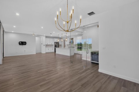 Villa ou maison à vendre à Port St. Lucie, Floride: 4 chambres, 213.77 m2 № 2187102 - photo 17