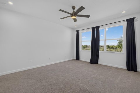 Villa ou maison à vendre à Port St. Lucie, Floride: 4 chambres, 213.77 m2 № 2187102 - photo 18