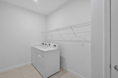 Villa ou maison à vendre à Port St. Lucie, Floride: 4 chambres, 213.77 m2 № 2187102 - photo 24