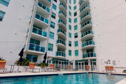 Copropriété à louer à Miami, Floride: 2 chambres, 78.6 m2 № 2059520 - photo 23