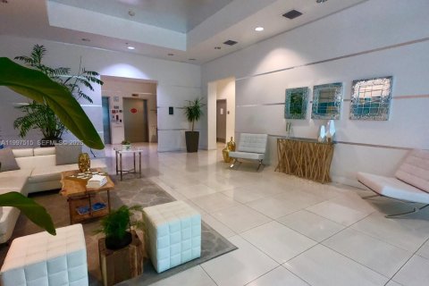 Copropriété à louer à Miami, Floride: 2 chambres, 78.6 m2 № 2059520 - photo 22