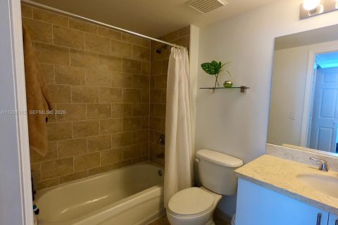 Copropriété à louer à Miami, Floride: 2 chambres, 78.6 m2 № 2059520 - photo 17