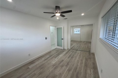 House in Pembroke Pines, Florida 3 bedrooms, 83.33 sq.m. № 2001596 - photo 20