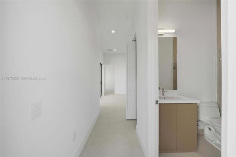 Villa ou maison à louer à Hollywood, Floride: 5 chambres № 2240657 - photo 21