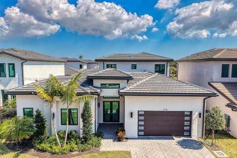 Villa ou maison à louer à Hollywood, Floride: 5 chambres № 2240657 - photo 9