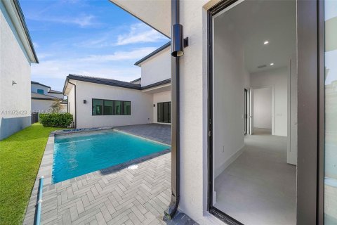 Villa ou maison à louer à Hollywood, Floride: 5 chambres № 2240657 - photo 20