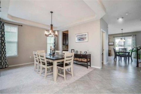 Casa en alquiler en Orlando, Florida, 5 dormitorios, 246.75 m2 № 1903849 - foto 11