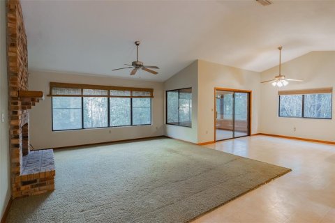 House in DeLand, Florida 2 bedrooms, 172.61 sq.m. № 2219517 - photo 5