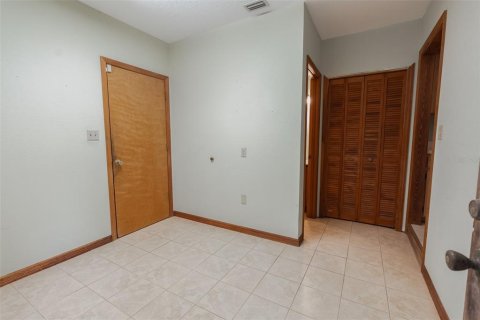 House in DeLand, Florida 2 bedrooms, 172.61 sq.m. № 2219517 - photo 21