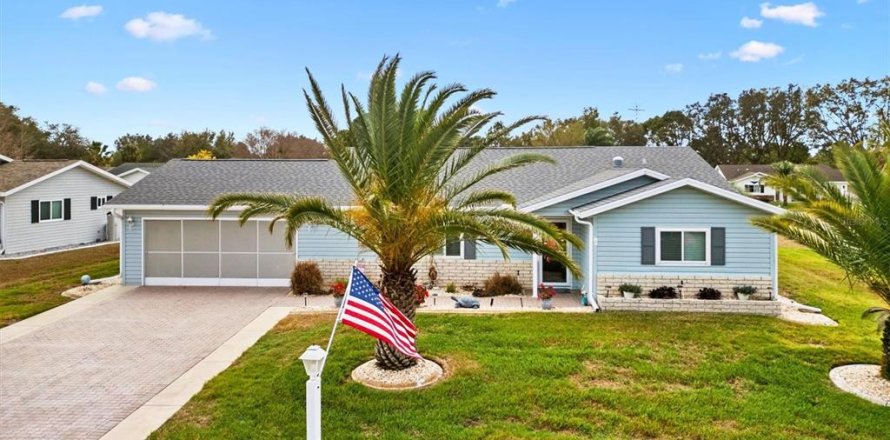 House in Summerfield, Florida 2 bedrooms, 148.27 sq.m. № 1719583