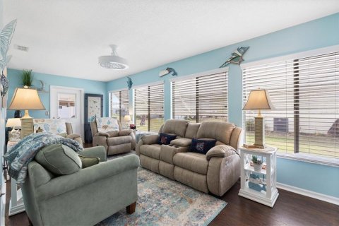 House in Summerfield, Florida 2 bedrooms, 148.27 sq.m. № 1719583 - photo 15