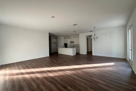 House in Minneola, Florida 4 bedrooms, 181.72 sq.m. № 1919007 - photo 24