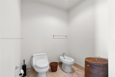 Купить кондоминиум в Санни-Айлс-Бич, Флорида 3 спальни, 375.79м2, № 1968211 - фото 29