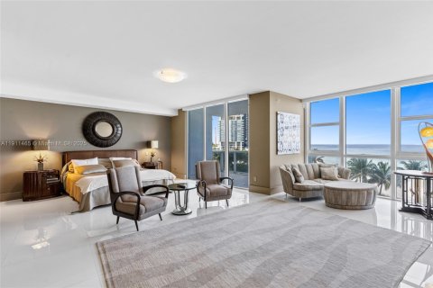 Купить кондоминиум в Санни-Айлс-Бич, Флорида 3 спальни, 375.79м2, № 1968211 - фото 22