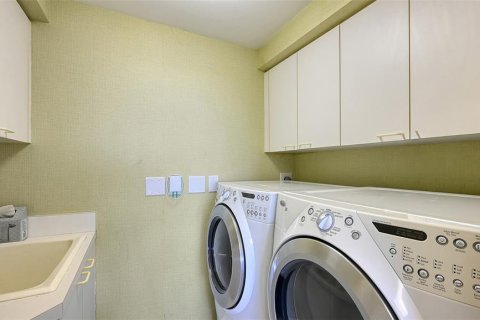 Condominio en venta en Longboat Key, Florida, 3 dormitorios, 239.69 m2 № 2097682 - foto 26