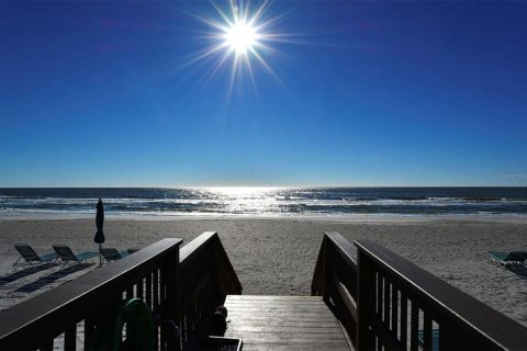 Condominio en venta en Longboat Key, Florida, 3 dormitorios, 239.69 m2 № 2097682 - foto 6
