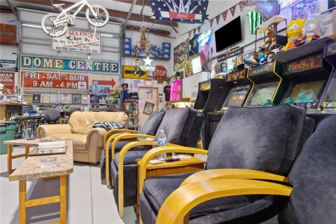 Commercial property in Nokomis, Florida 160.26 sq.m. № 2102278 - photo 8