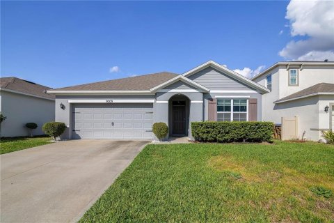 House in Kissimmee, Florida 3 bedrooms, 155.33 sq.m. № 2278109