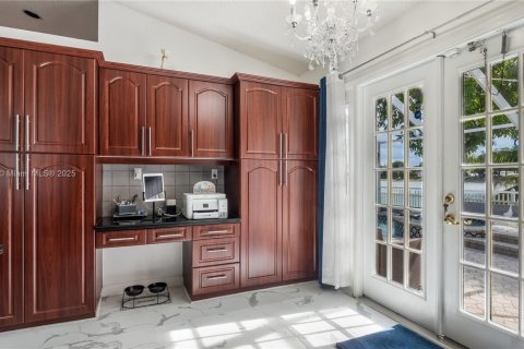 Купить виллу или дом в Мирамар, Флорида 4 спальни, 205.04м2, № 1962538 - фото 15