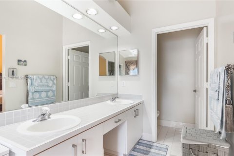 Купить виллу или дом в Мирамар, Флорида 4 спальни, 205.04м2, № 1962538 - фото 20