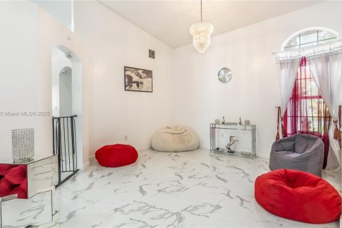 Купить виллу или дом в Мирамар, Флорида 4 спальни, 205.04м2, № 1962538 - фото 8