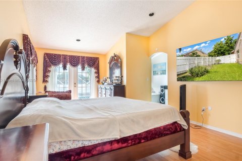 Купить виллу или дом в Мирамар, Флорида 4 спальни, 205.04м2, № 1962538 - фото 18