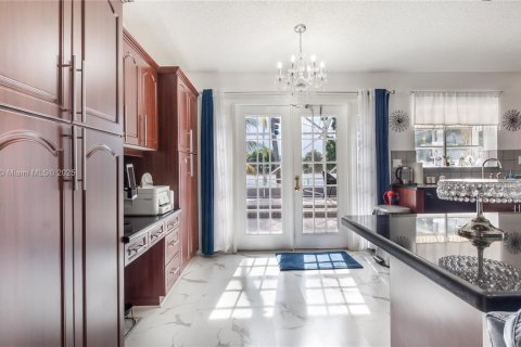 Купить виллу или дом в Мирамар, Флорида 4 спальни, 205.04м2, № 1962538 - фото 16