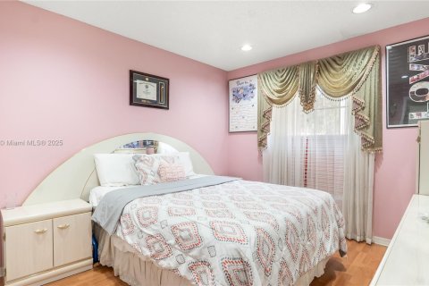 Купить виллу или дом в Мирамар, Флорида 4 спальни, 205.04м2, № 1962538 - фото 30