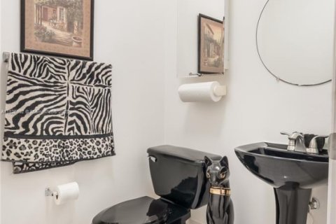 Купить виллу или дом в Мирамар, Флорида 4 спальни, 205.04м2, № 1962538 - фото 24