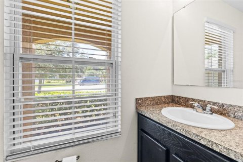 House in Eustis, Florida 4 bedrooms, 257.53 sq.m. № 1834887 - photo 13