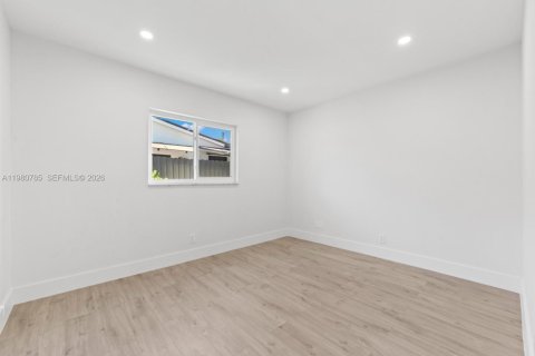 Купить виллу или дом в Маргит, Флорида 4 спальни, 205.13м2, № 2079904 - фото 26