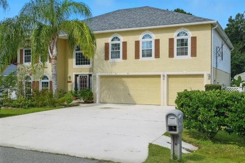 Casa en venta en Palm Coast, Florida, 6 dormitorios, 365.38 m2 № 1908579 - foto 2