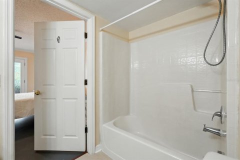 Casa en venta en Palm Coast, Florida, 6 dormitorios, 365.38 m2 № 1908579 - foto 23