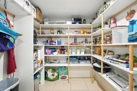 Casa en venta en Palm Coast, Florida, 6 dormitorios, 365.38 m2 № 1908579 - foto 15